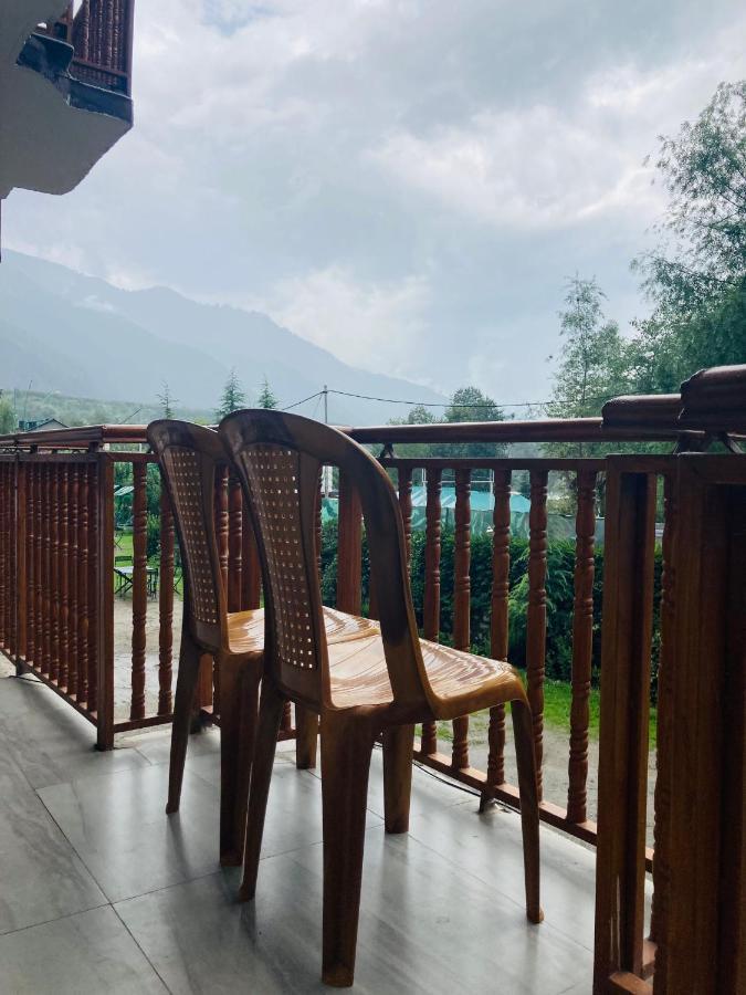 Himalayan Central Heritage Resort, Manali - Most Awarded Riverside Resort Экстерьер фото