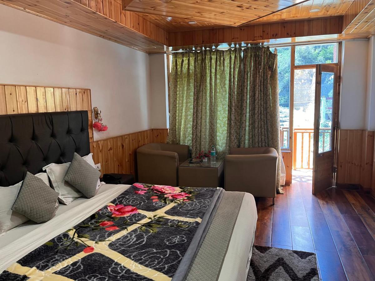 Himalayan Central Heritage Resort, Manali - Most Awarded Riverside Resort Экстерьер фото